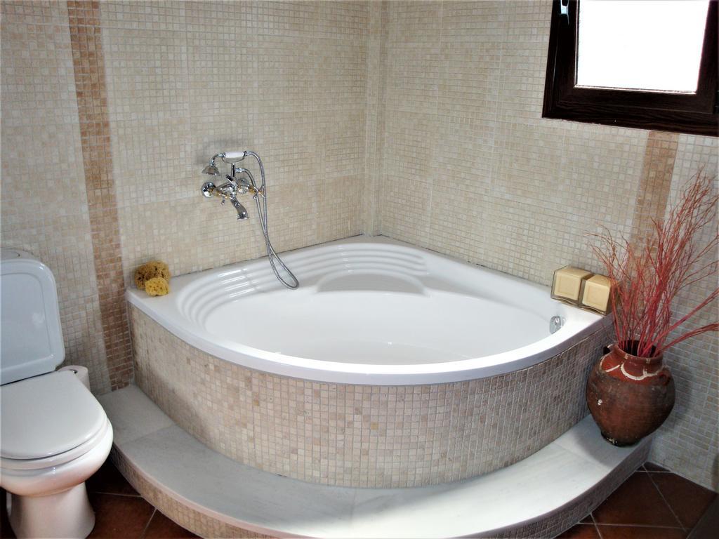 Waterfront Mediterranean Villa Skroponeria Екстер'єр фото