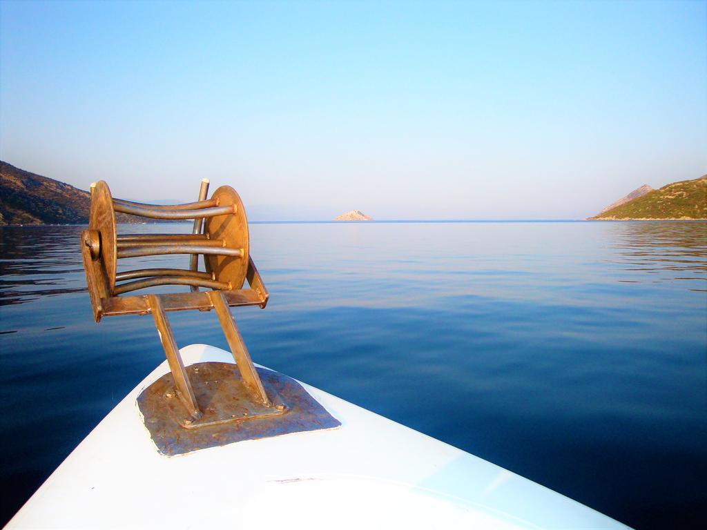 Waterfront Mediterranean Villa Skroponeria Екстер'єр фото