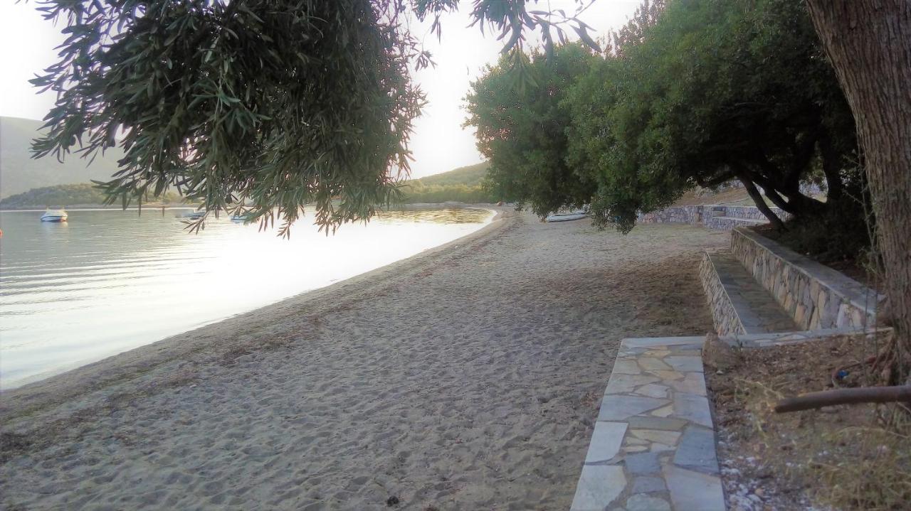 Waterfront Mediterranean Villa Skroponeria Екстер'єр фото