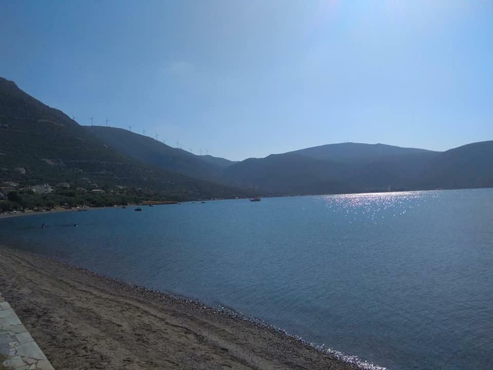 Waterfront Mediterranean Villa Skroponeria Екстер'єр фото
